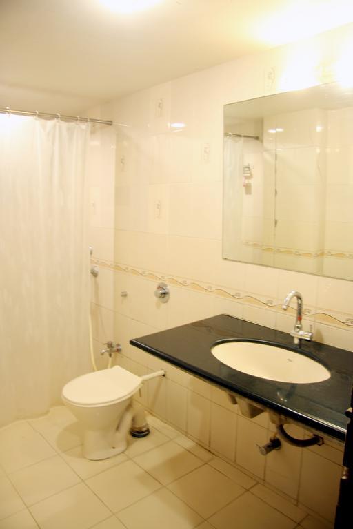 Hotel Jawahar Ulhāsnagar Eksteriør billede