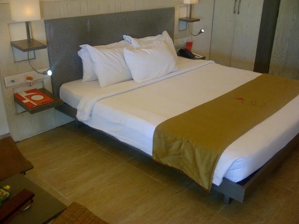 Hotel Jawahar Ulhāsnagar Eksteriør billede